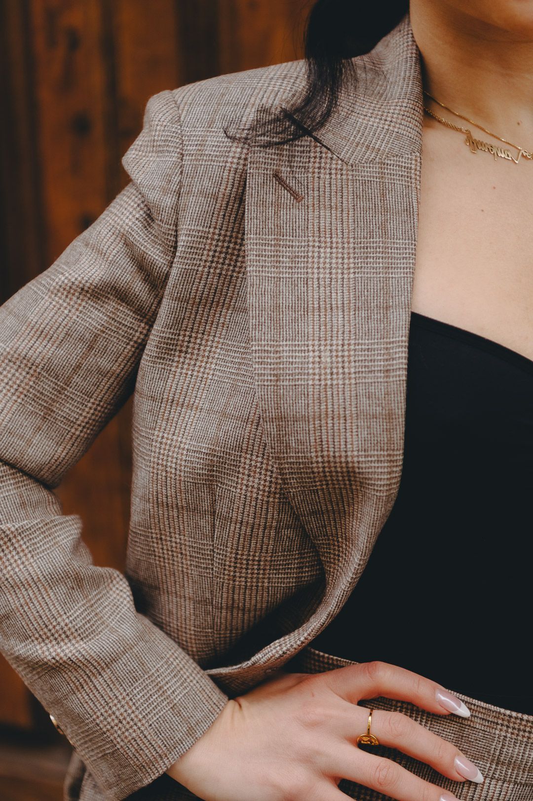 Prince of Wales check cloth at thread level.